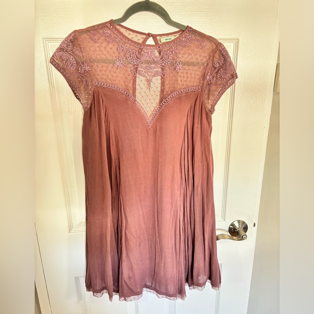 Kimchi Blue Mauve dress, Size S, good condition.